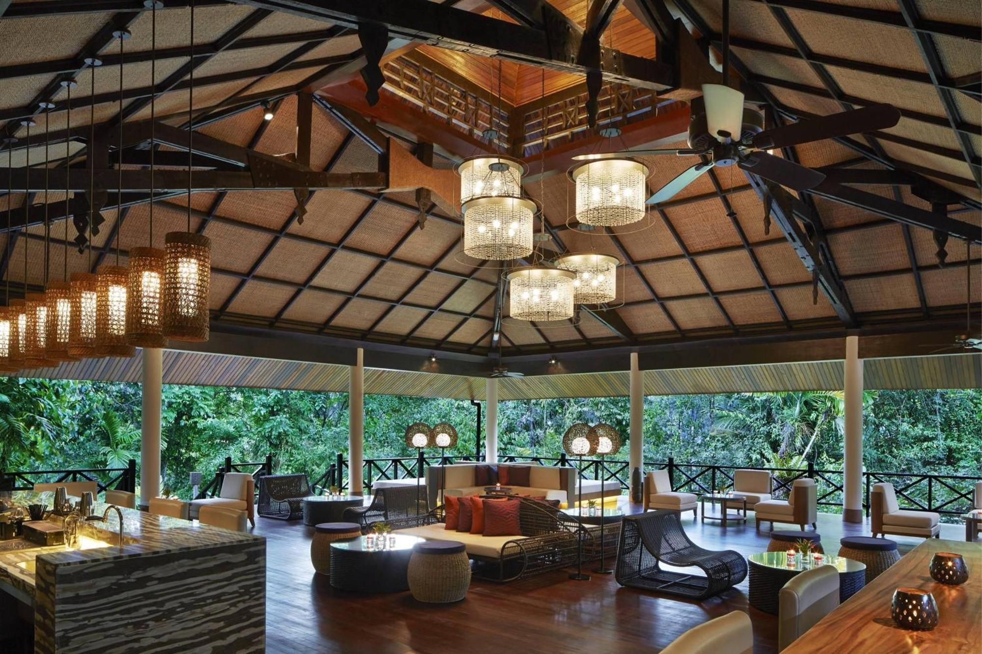 Mulu Marriott Resort y Spa Exterior foto