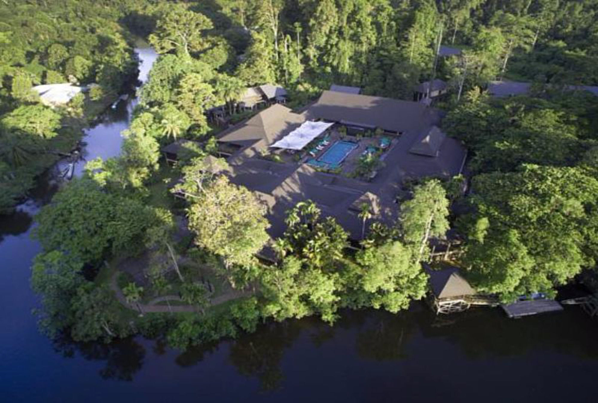 Mulu Marriott Resort y Spa Exterior foto