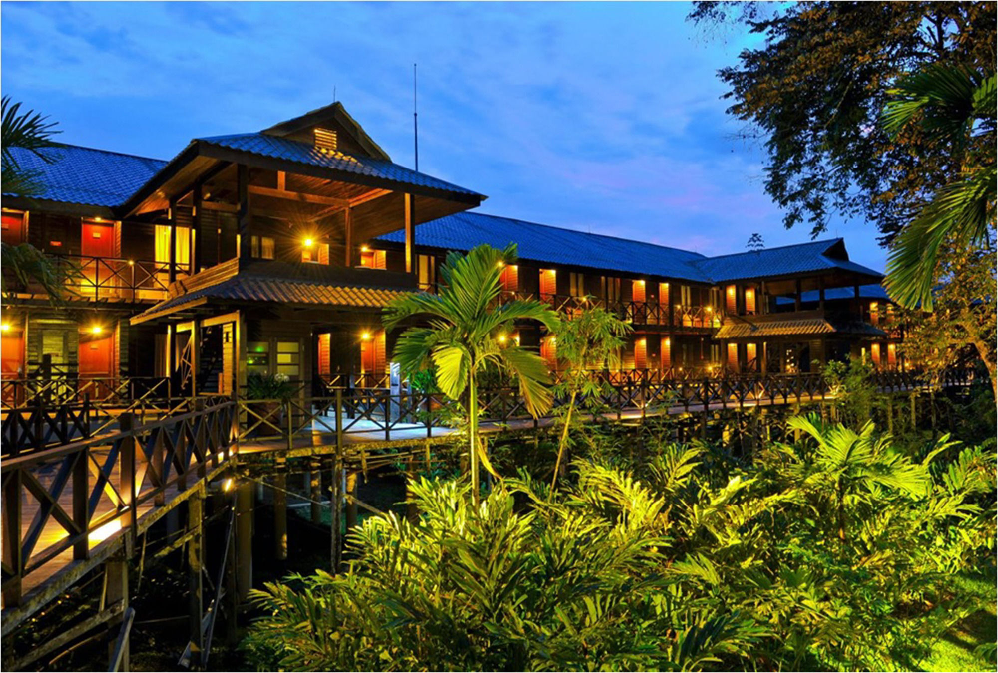Mulu Marriott Resort y Spa Exterior foto